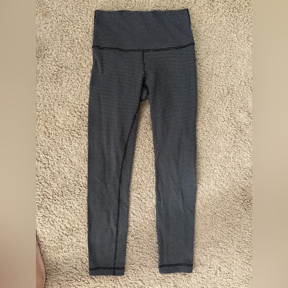 Lululemon Wunder Under leggings c60416‎ size small black and white